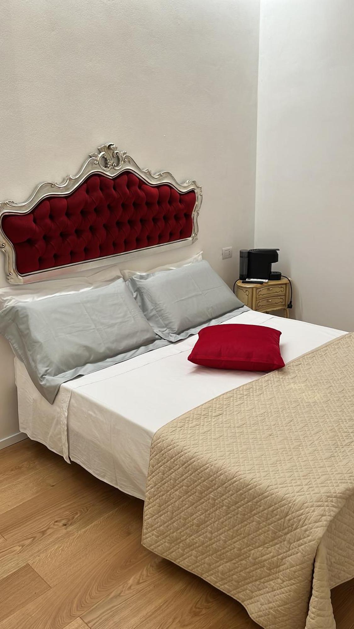 Rosarias Rooms Manfredonia Exterior foto